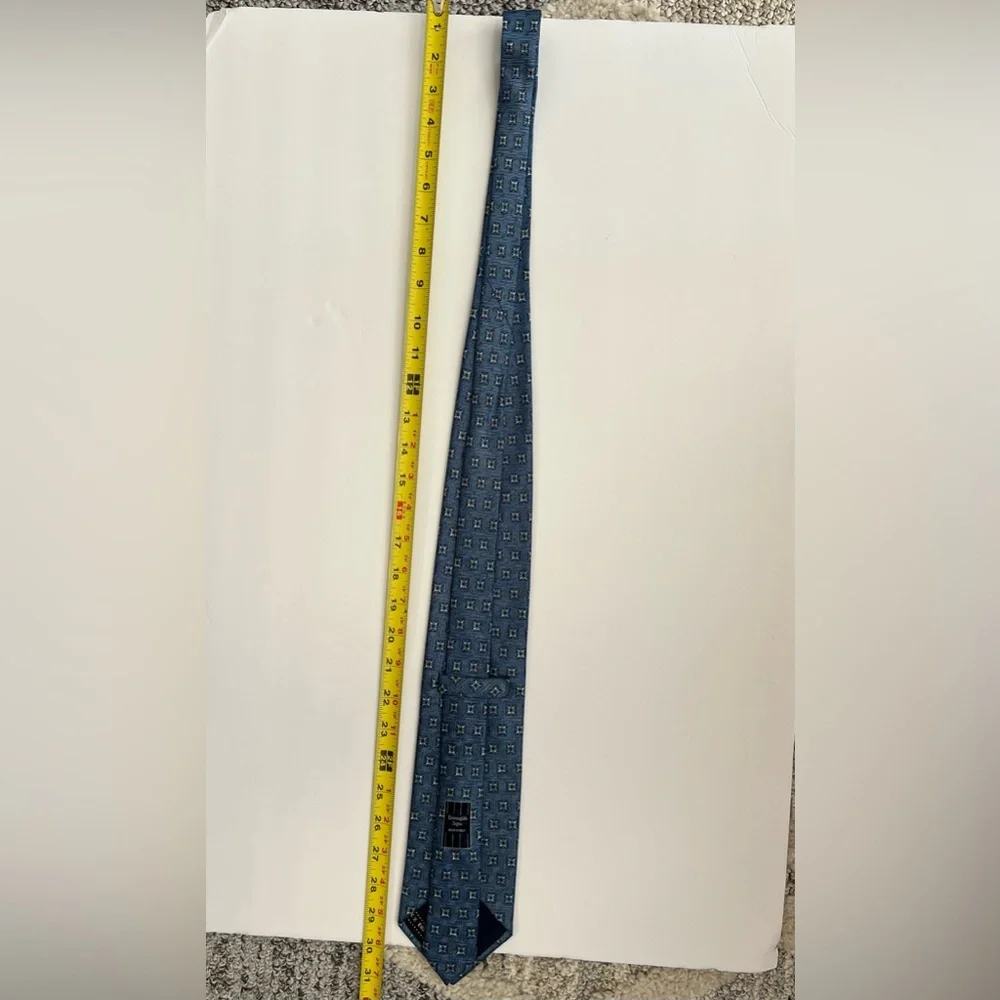 Ermengildo Zegna, 100%‎ Silk, Made in Italy, Geometric, Blue Patterned Neck Tie